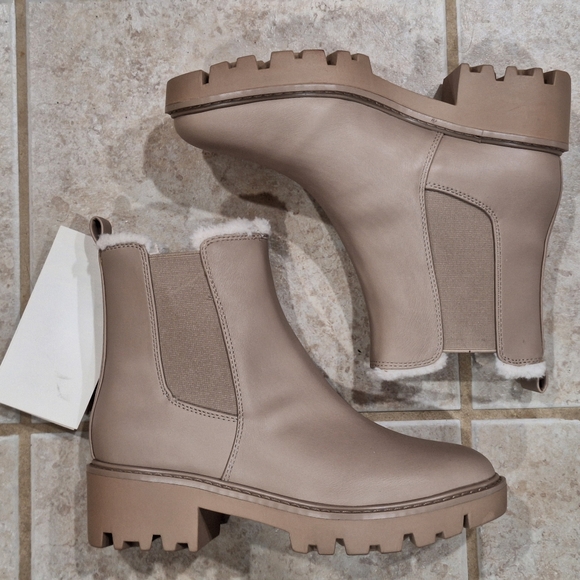 New Women's Ankle Boots By The Drop, Size 8 In Taupe - Picture 1 of 14